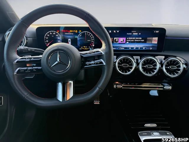 Mercedes-Benz A 250 AMG Line