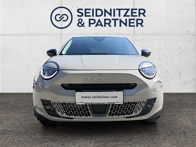 Fiat 600e Hybrid mHEV 145 6-Gang eDCT