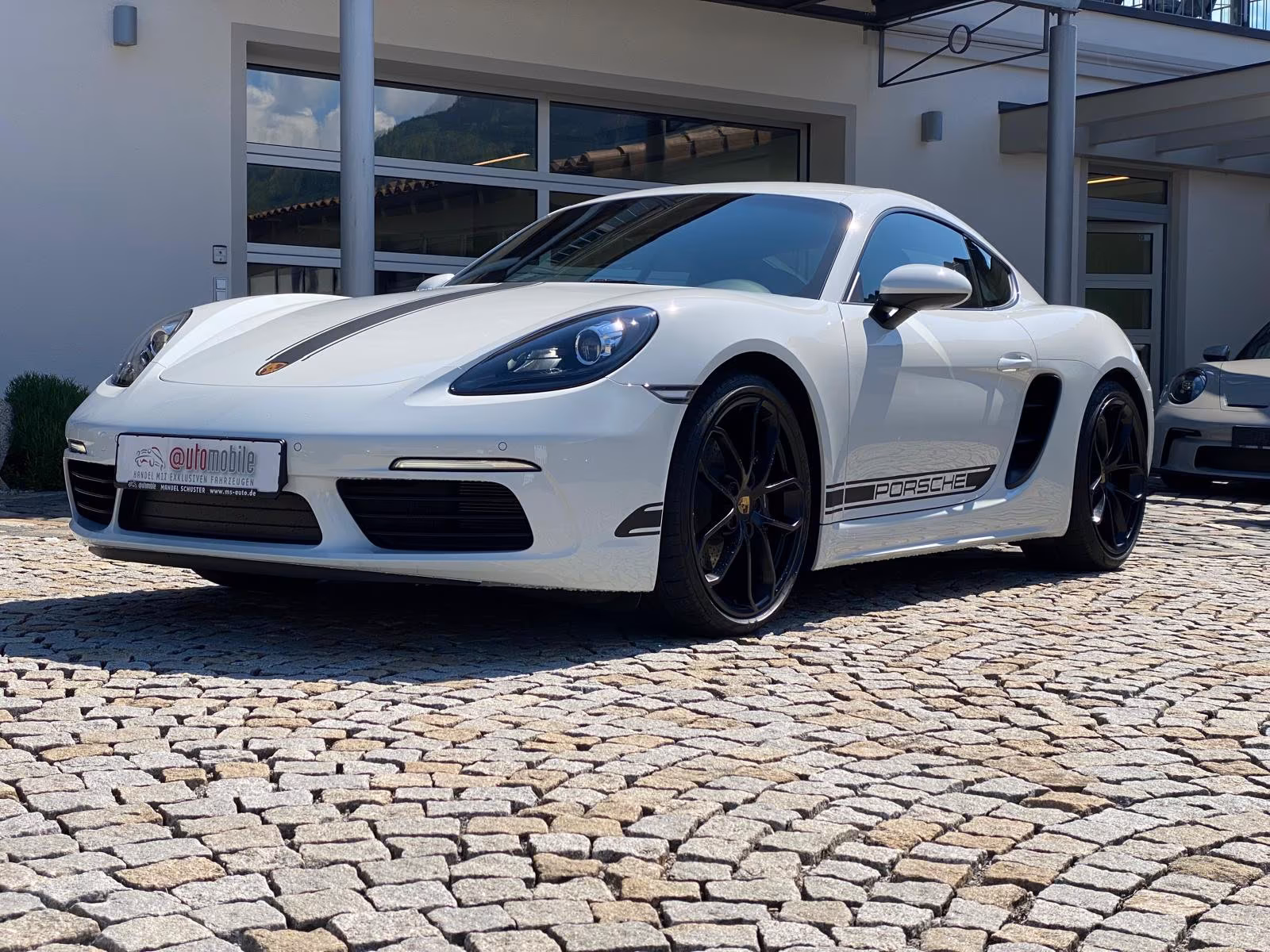Porsche Cayman 718