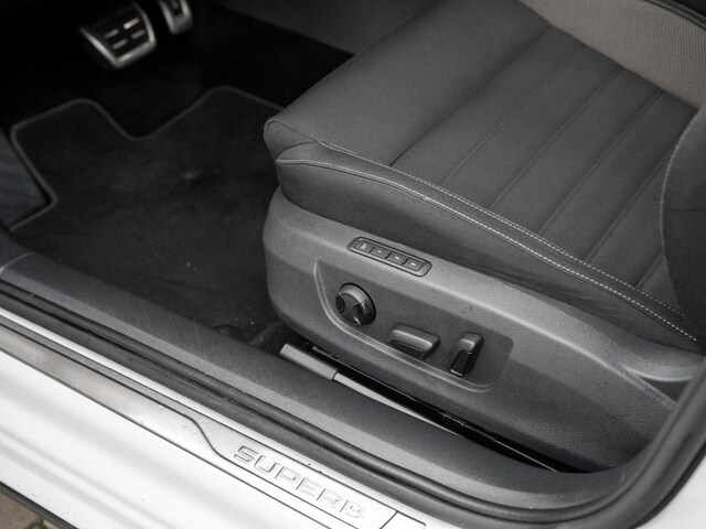 Skoda Superb 2.0 TDI Combi