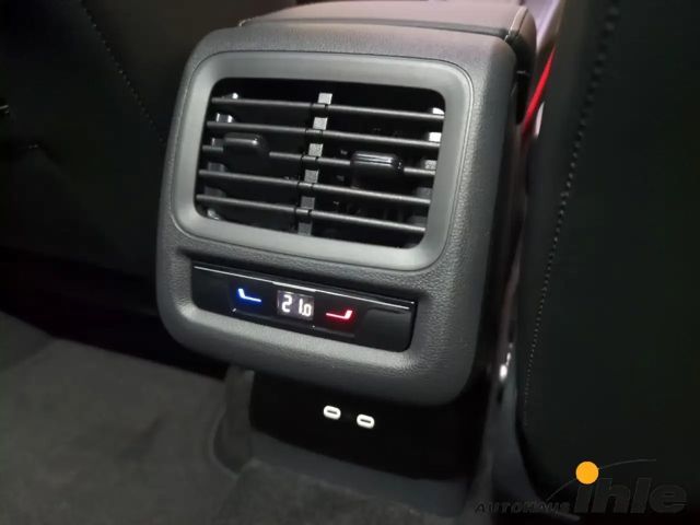 Volkswagen T-Roc DSG R-Line Style