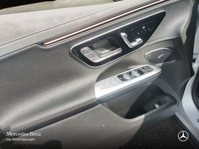 Mercedes-Benz EQE SUV 300