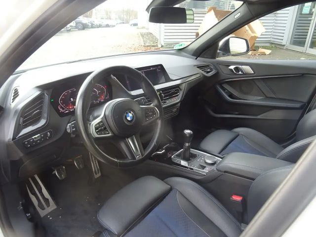 BMW 118 118i M-Sport Sedan