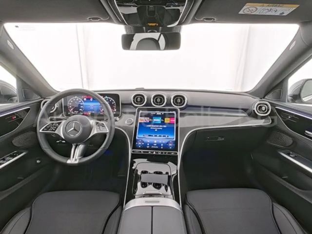 Mercedes-Benz C 200 Sedan