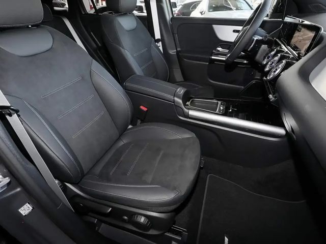 Mercedes-Benz GLA 200 AMG Line