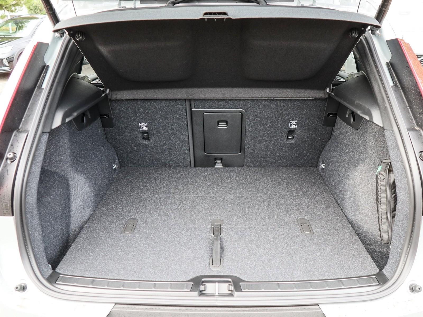 Volvo EX40 Extended range Plus Single motor