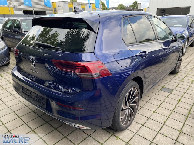 Volkswagen Golf 1.5 eTSI DSG