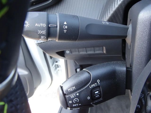 Peugeot E-208 GT-Line