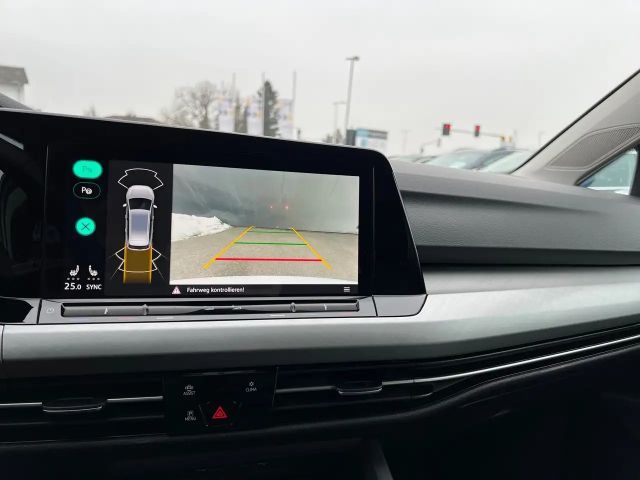 Volkswagen Golf DSG Life Variant