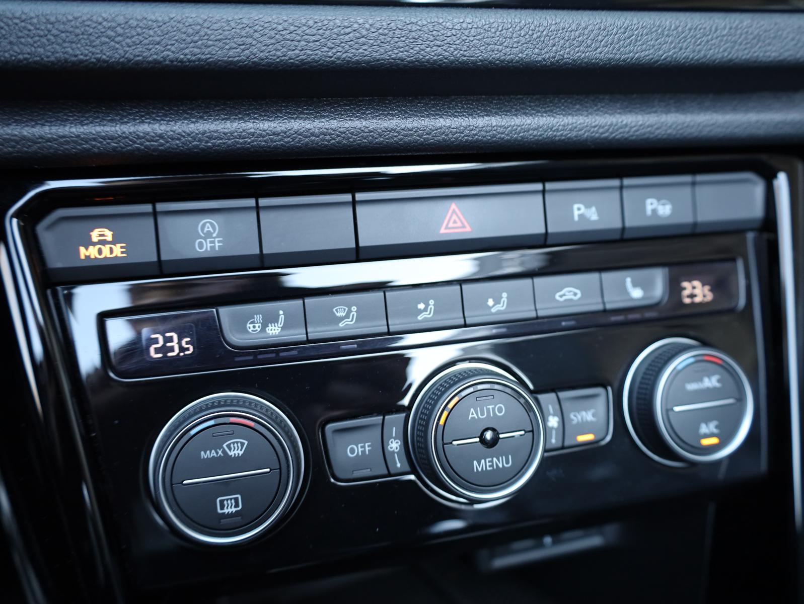 Volkswagen T-Roc Bluemotion Cabriolet R-Line