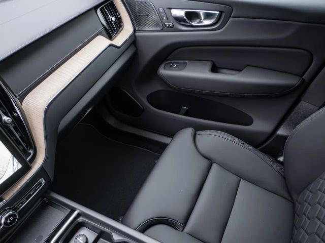 Volvo XC60 AWD Dark Recharge T8 Ultra