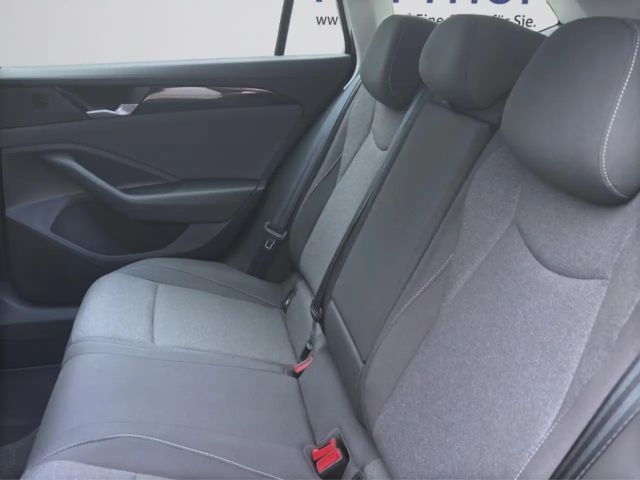 Volkswagen Passat 1.5 eTSI DSG Variant