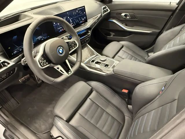 BMW 330 330e xDrive
