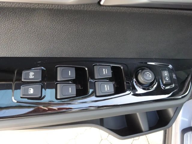 SsangYong Torres 2WD Quartz