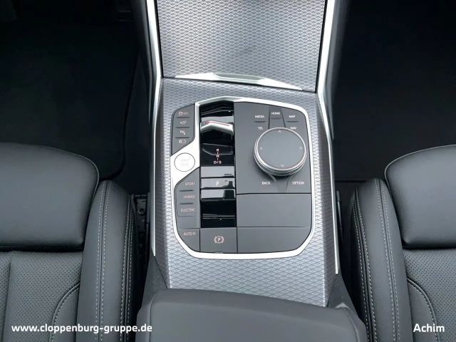 BMW 330 330e M-Sport Touring