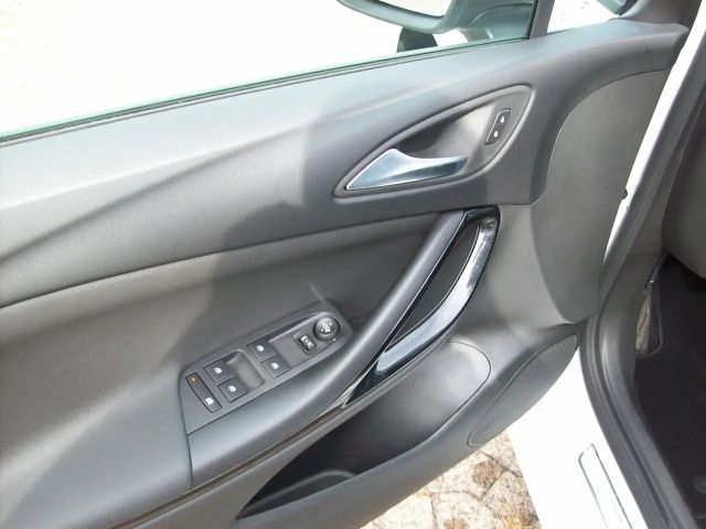 Opel Astra 1.2 Turbo Sports Tourer