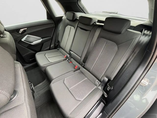 Audi Q3 S-Tronic