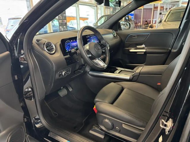 Mercedes-Benz EQA 300 4MATIC Progressive