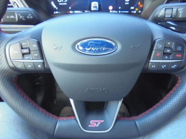Ford Focus ST Line