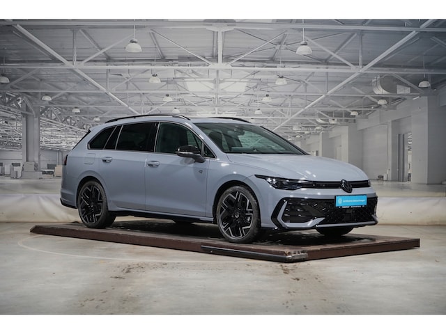 Volkswagen Golf 1.5 eTSI R-Line Variant