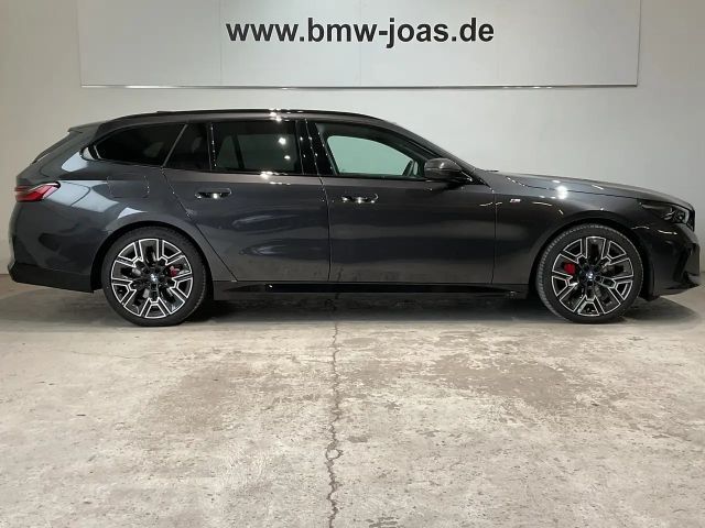 BMW 540 540d M-Sport Touring xDrive