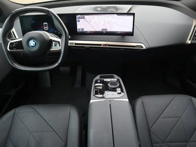 BMW iX xDrive50