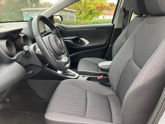 Toyota Yaris Hybride Team D