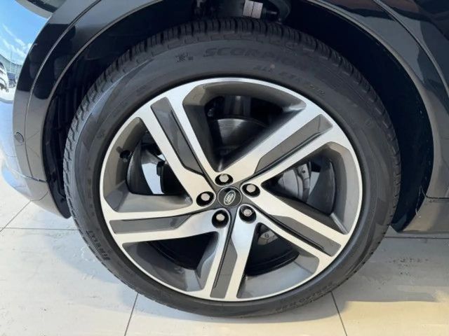 Land Rover Discovery D300 Dynamic HSE