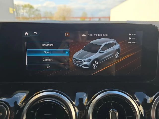 Mercedes-Benz GLA 220 4MATIC GLA 220 d