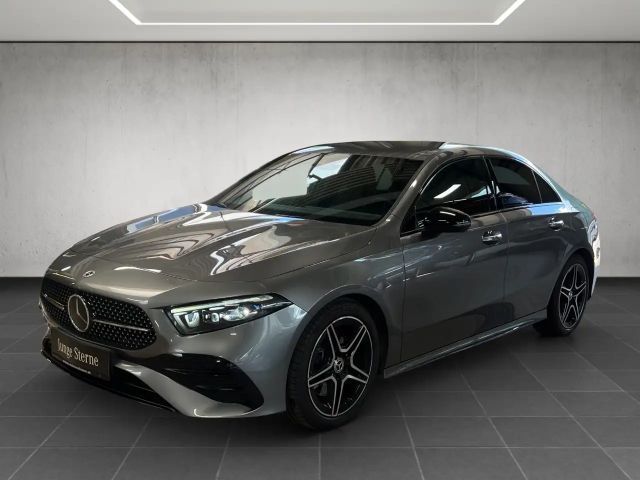 Mercedes-Benz A 220 4MATIC AMG Line