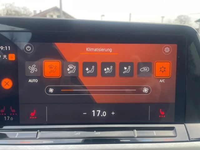 Volkswagen Golf 1.0 TSI Golf VIII Life Variant