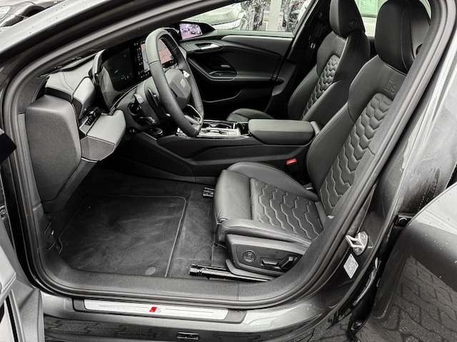 Audi A6 e-tron Avant Quattro