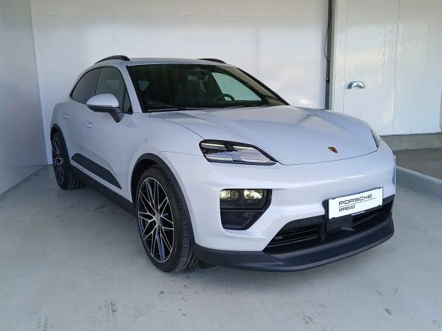 Porsche Macan 4