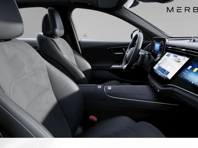 Mercedes-Benz E 400 4MATIC Sedan