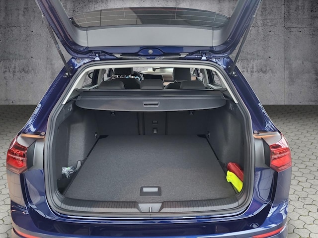 Volkswagen Golf Life Variant