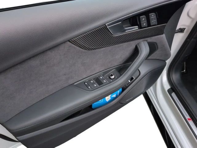 Audi RS4 Comp.+ Matrix ACC HuD Pano RS-AGA