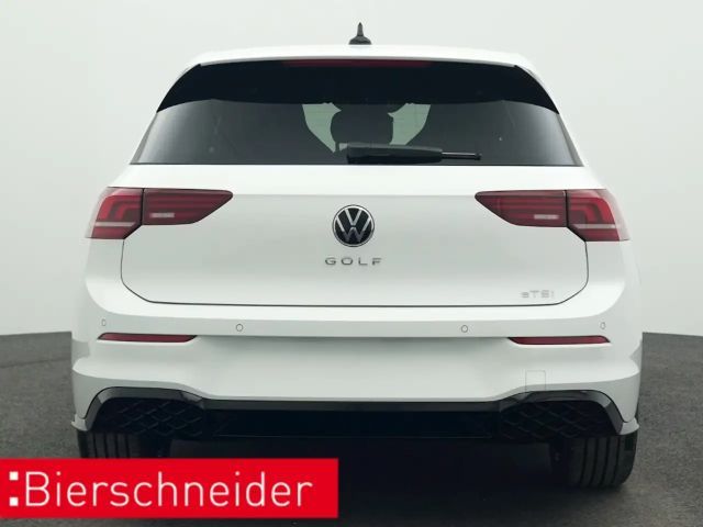 Volkswagen Golf 1.5 eTSI DSG R-Line
