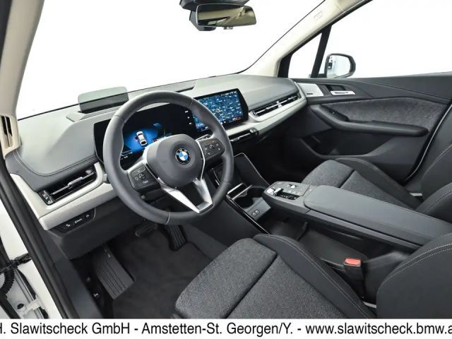 BMW 218 218d Active Tourer Sedan