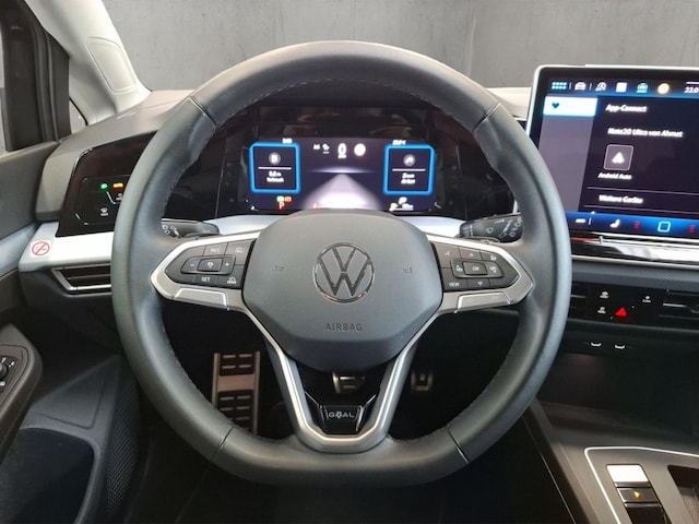 Volkswagen Golf Life Variant