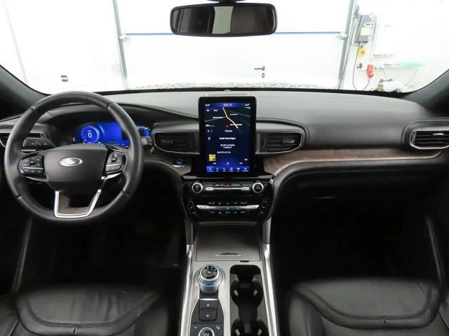 Ford Explorer Platinum Plug in Hybrid