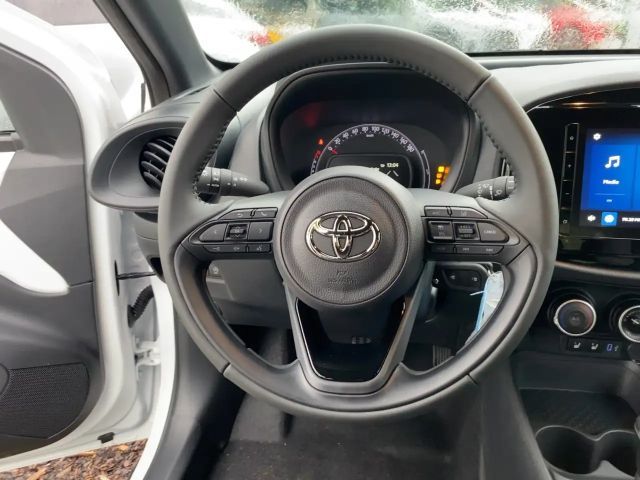 Toyota Aygo X 1.0 VVT-i Business Hatchback