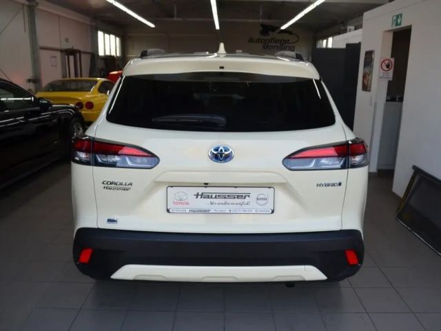 Toyota Corolla Cross Team D