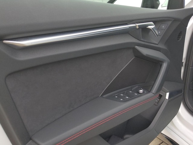 Audi RS3 Quattro S-Tronic Sedan