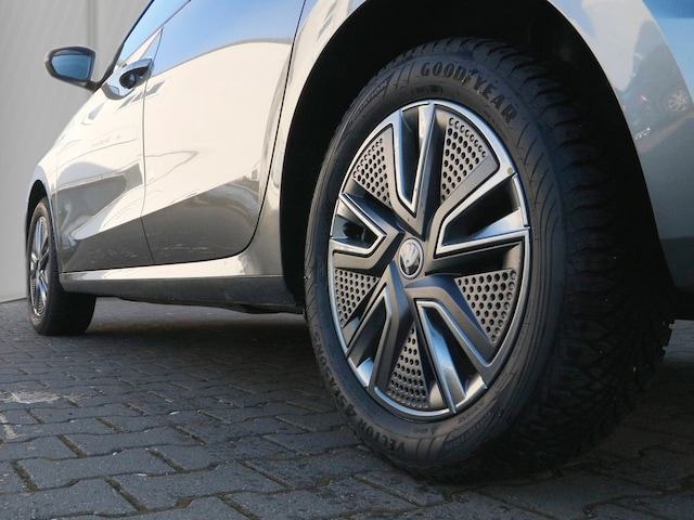 Skoda Fabia 1.0 TSI Tour