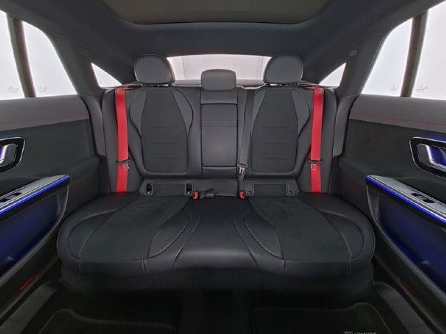 Mercedes-Benz EQE 350 4MATIC Sedan