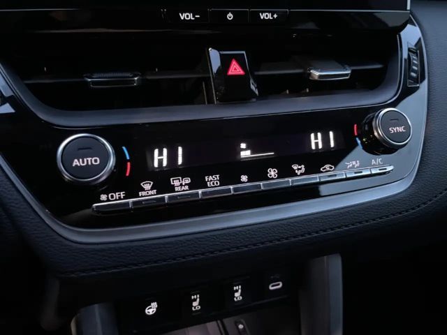 Toyota Corolla Cross Hybride Team D