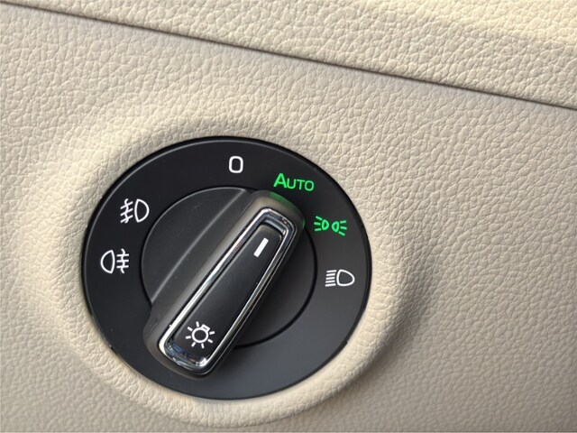 Skoda Superb 2.0 TDI Combi