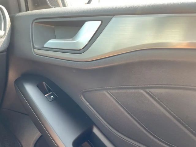 Ford Focus EcoBoost Titanium Wagon