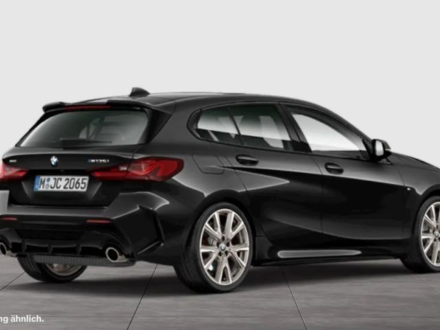 BMW 135 Sedan xDrive