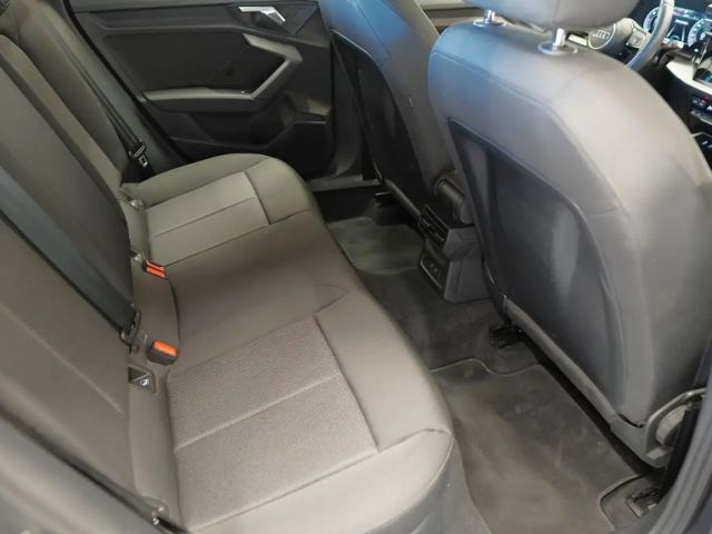 Audi A3 30 TDI Sedan